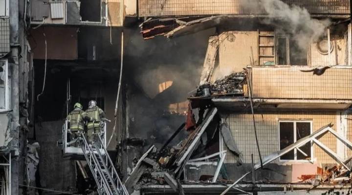 Русские оккупанты разбомбили украинских пенсионеров. Десятки убиты и ранены